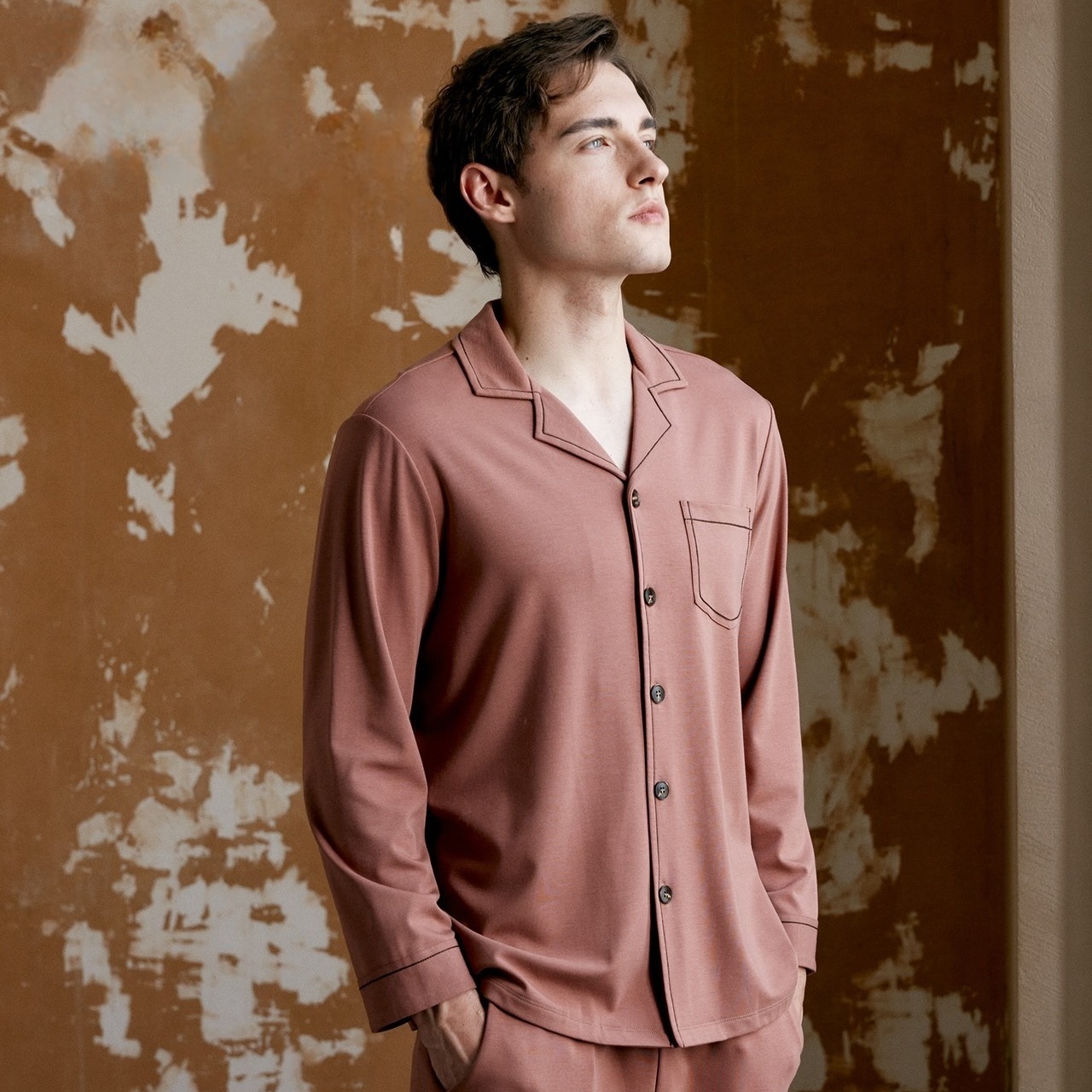 新款纯色男士睡衣套装经典商务家居服开衫翻领磨毛长袖线条可外穿 - 图0