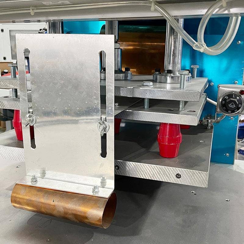 4-station high-frequency automatic turntable machine luggage waterproof strip plastic welding machine Dongguan high-frequency manufacturer