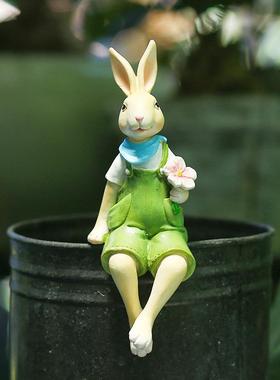 美式卡通兔子摆件花盆挂件攀爬动物装饰户外花园阳台布置花架装饰