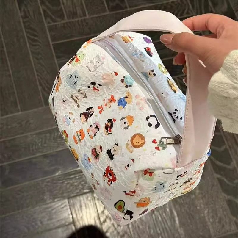 新款高颜值卡通大容量化妆包便携收纳外出洗漱立体可爱旅行手提包,淘宝优惠券,粉丝福利购,淘宝优惠卷