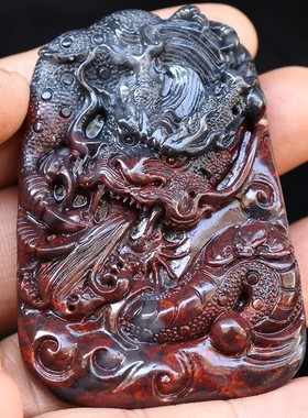 天然68*47*13mm 60g玉石挂件桂林鸡血玉石 乾坤料黑底红男士龙牌