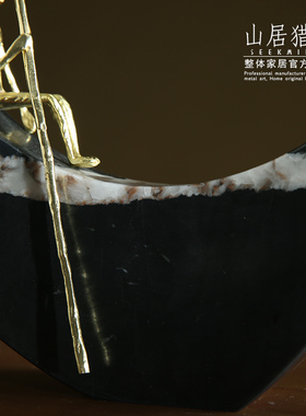 北欧风格金属大理石摆件 样板房间轻奢软装饰品 月亮船人物工艺品