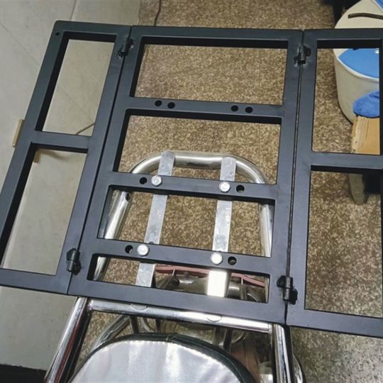 Boîte à emporter pliable pour vélo extrêmement rapide, support de véhicule x étagère de batterie au lithium modifiée agrandie, tirez la bouteille de chargement de la moto