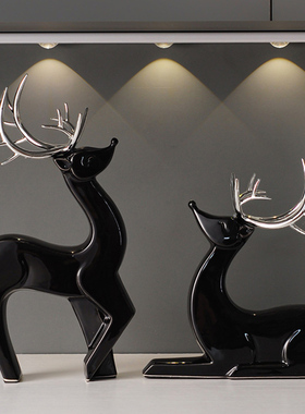 现代高级感麋鹿新家装饰陶瓷摆件