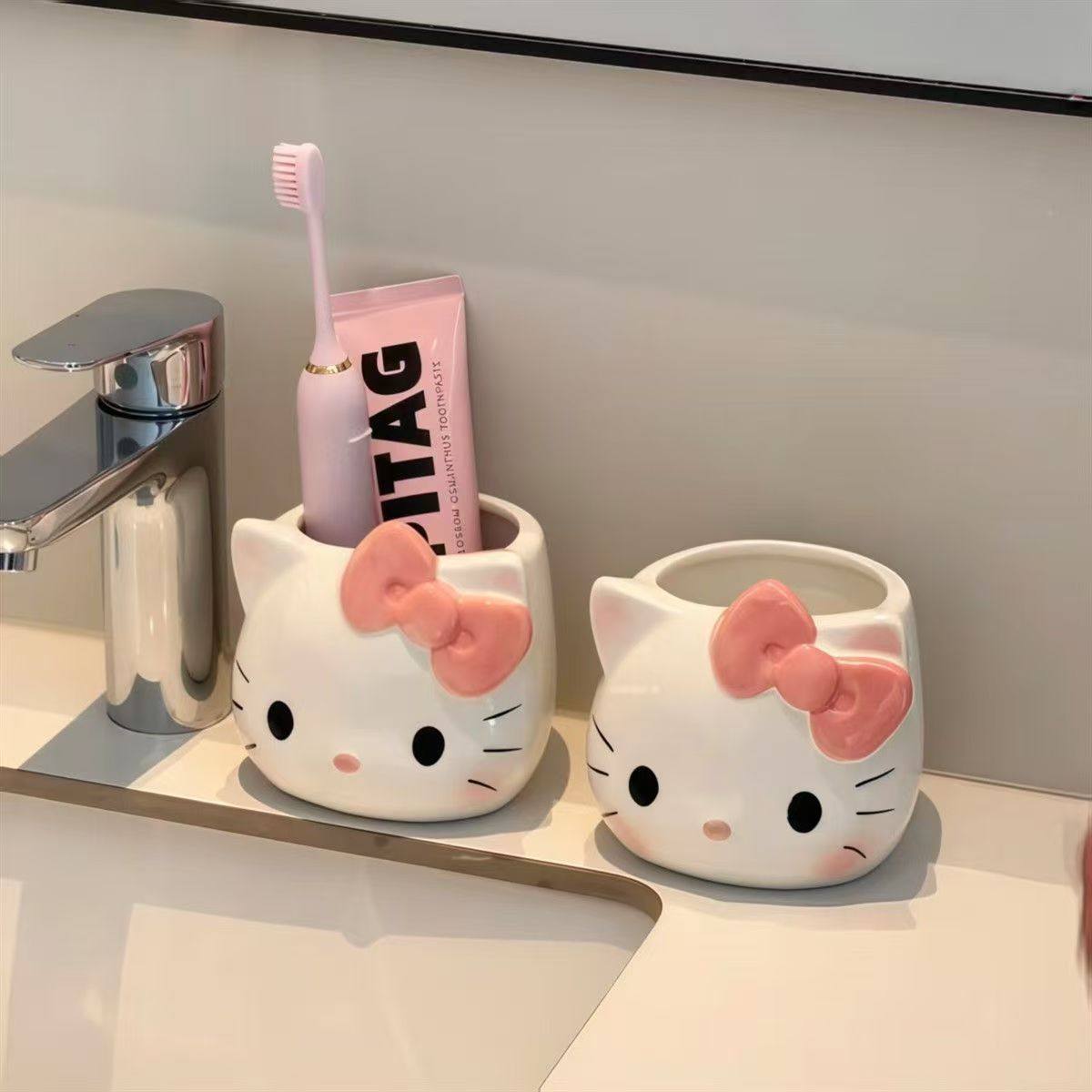 KT猫化妆刷收纳筒创意学生收纳盒牙刷罐子桌上宿舍办公高颜值笔筒,淘宝优惠券,粉丝福利购,淘宝优惠卷