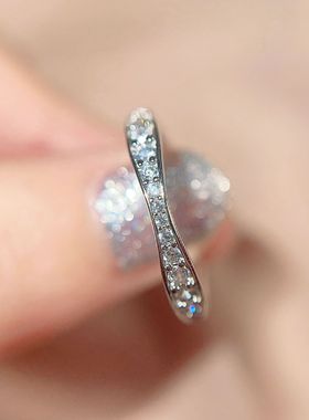 2025新款潮流波浪形银镀镶钻叠戴女士时尚戒指套装个性潮流饰品