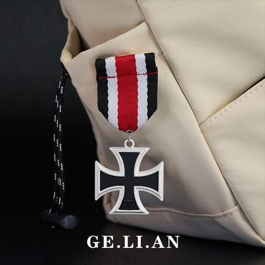 Iron Cross Prussian Second Class German Iron Cross Badge Military Fan Brooch Replica Pendant Iron Cross Badge