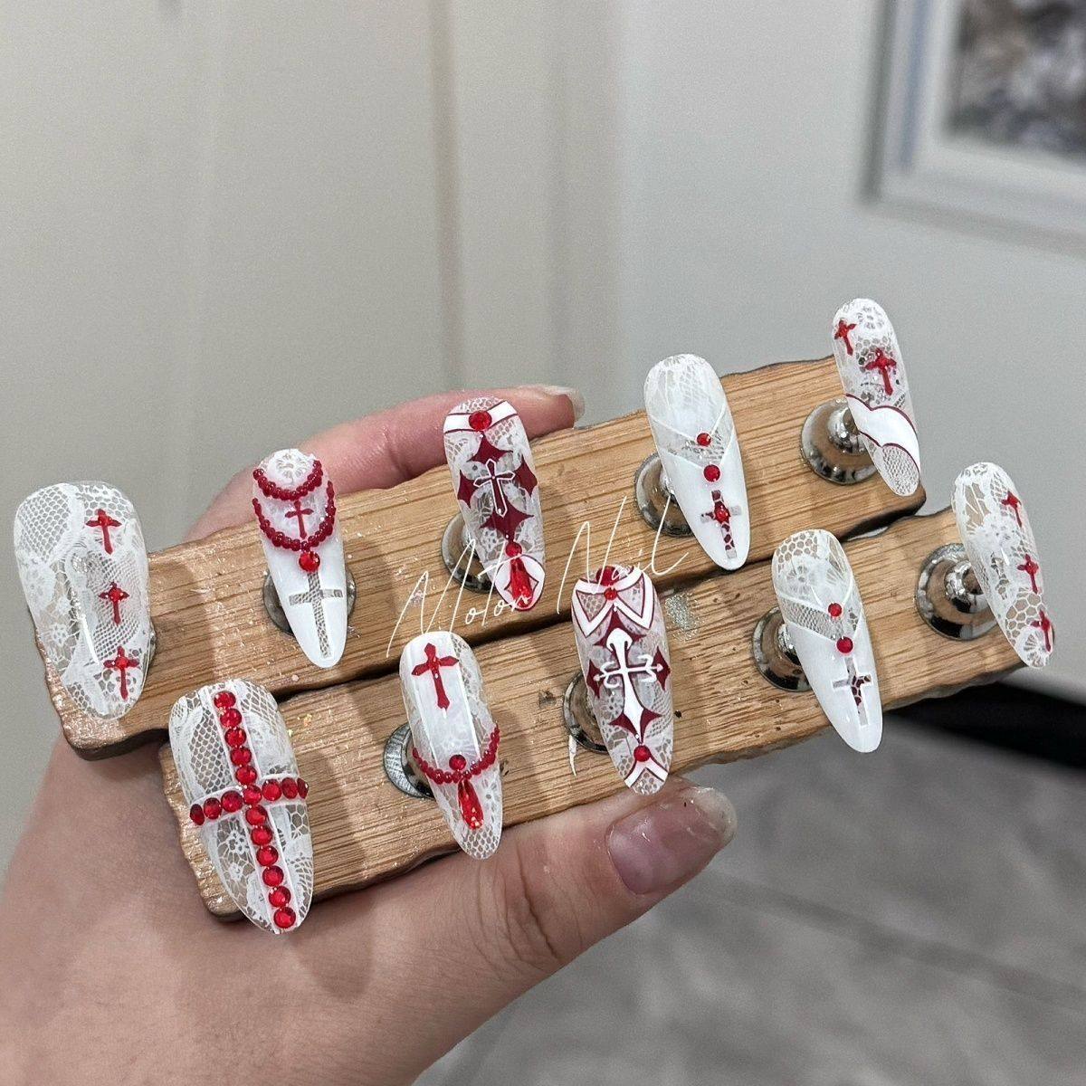 2025新款暗黑克罗十字架蕾丝美甲贴纸辣妹diy甜酷指甲高级装饰贴,淘宝优惠券,粉丝福利购,淘宝优惠卷