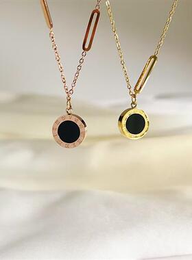 极速认准抖音【拍一n送二】经典罗马盘双面项链+送(微笑项链+罗马