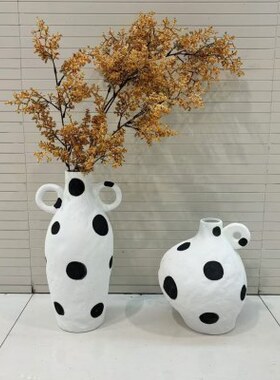 现极简抽象手绘图案带耳陶瓷花售楼处客厅餐桌设计款插花摆件