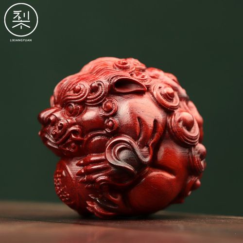 梨香院 貔貅抱球手把件 印度小叶紫檀木有求必应文玩盘玩手玩把件 - 图1