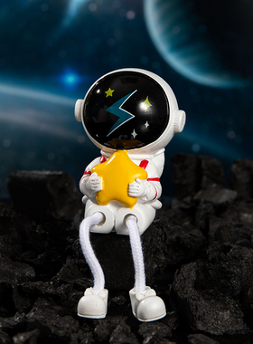 现代太空人轻奢家居宇航员摆件创意办公室酒柜客厅装饰品桌面摆设