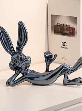 网红卡通兔子摆件轻奢家居客厅电视柜酒柜入户玄关创意装饰高级感