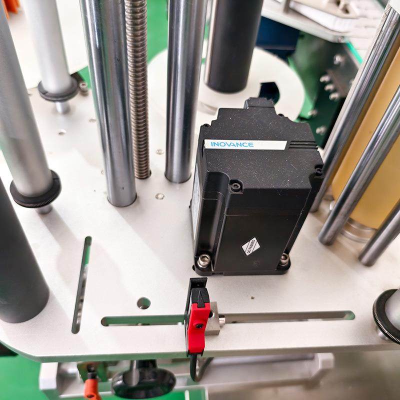 全自动双侧面贴标机 洗衣液瓶自动贴标方瓶扁瓶不干胶侧面贴标机,淘宝优惠券,粉丝福利购,淘宝优惠卷