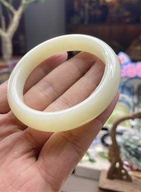 极速特别推荐超值钢板料天然和田玉青海料青玉Q晴水手镯 女款玉镯