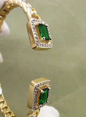 极速向时尚致敬 202p2款 极简轻奢风  镀真金镶嵌绿宝石手镯 送女