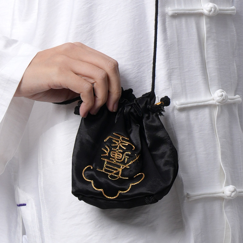 自在仙紫微讳黑金小锦囊 侧背包单肩包国风道系原创收口小方包,淘宝优惠券,粉丝福利购,淘宝优惠卷