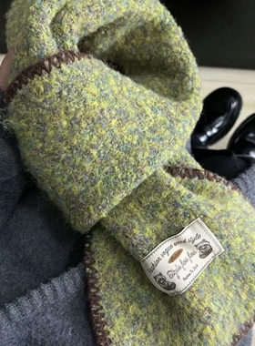 复古绿色围巾女冬季古早氛围感含羊毛软糯纯色保暖加厚锁边小围脖
