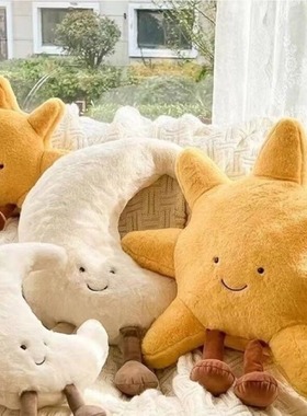 靠垫小月亮公仔毛绒玩偶礼品