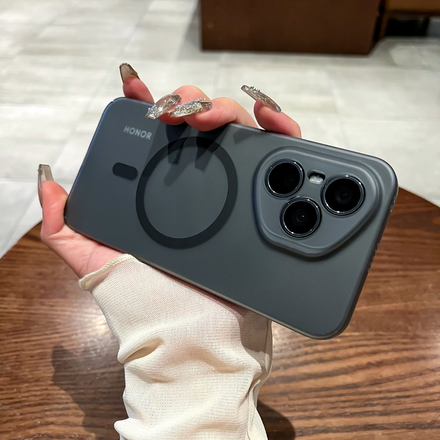 适用荣耀400手机壳400pro冰雾磁吸硬壳Honor300半透明ultra全包防摔保护套200精孔100防指纹pro高级感男女款 - 图2