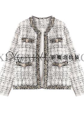 样板房衣帽间摆件卧室衣服女士小香风套装上衣连衣裙软装衣柜摆设