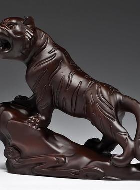 黑檀木雕老虎摆件实木质生肖虎工艺礼品摆饰上山虎家居客厅装饰红