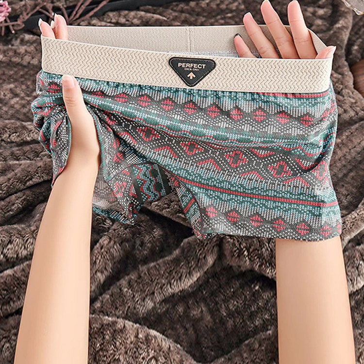 复古民族风内裤女士纯棉抗菌2025新款防走光无痕四角女生平角短裤,淘宝优惠券,粉丝福利购,淘宝优惠卷