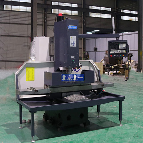 小型加工中心CNC7124 金属切削半防护钻铣一体 数控铣床XK7124 - 图1