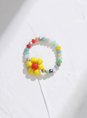 2025新款日韩风混色米珠弹性花朵女士时尚戒指批发米珠女款饰品