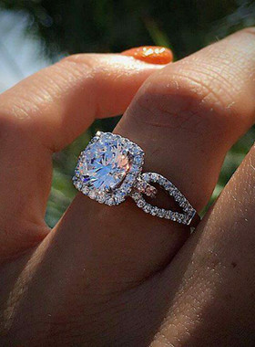 跨境热卖 时尚创意新款方钻女士订婚戒指 欧美流行白金色女款