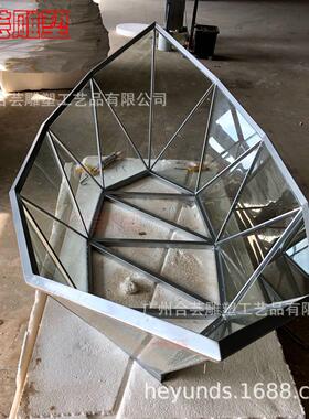 创意公共艺术品菱形多边形钢化玻璃材质厂家专业生产制作参展雕塑