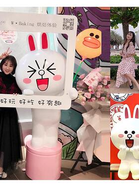 网红棕熊雕塑奶茶店商场入口签到照片户外玻璃纤维卡通兔子大装饰