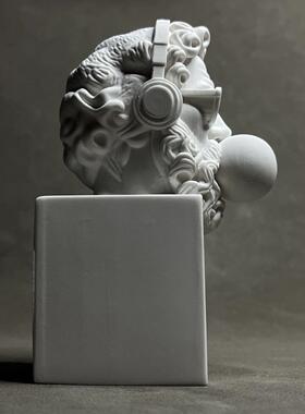 现代简约潮玩桌面书架装饰摆件商业家居软装艺术雕塑节日扩香礼物