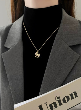 马上有钱钛钢小马金色锁骨链女款