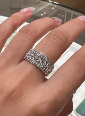 小红书同款藤格纹带钻戒指高级感奢华贵气耐看百搭款戒指