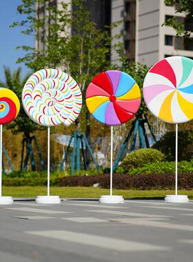 网红仿真糖果雕塑商场节日美陈爱心打卡道具户外玻璃钢棒棒糖摆件