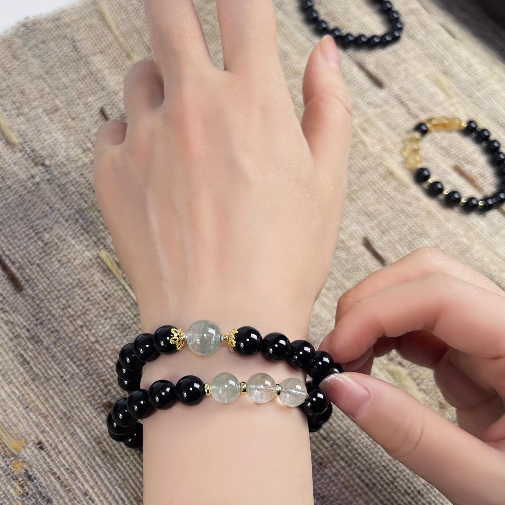 「曜灵」天然黑曜石绿幽灵手串女水晶手链补水木转运招财情侣男士 - 图3