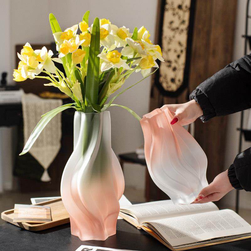 花瓶设计感小众磨砂玻璃粉色扭纹高级感创意客厅餐桌插花艺术摆件,淘宝优惠券,粉丝福利购,淘宝优惠卷
