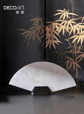 新中式风格的房子样板房客厅茶几秀玉饰品亚克力展示盒玉墙软装饰