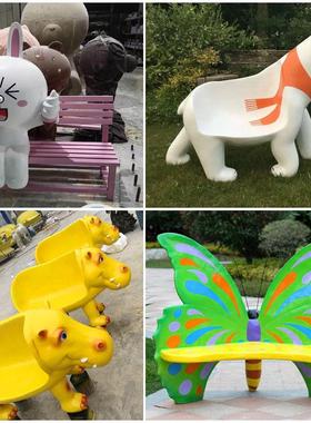 户外玻璃钢动物摆件大型卡通长颈鹿座椅雕塑花园幼儿园景观装饰品