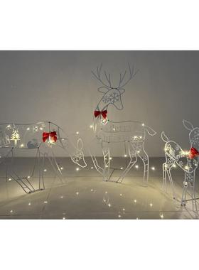 跨境亚金属铁艺圣诞花园庭院平面3D发光鹿三口之家装饰摆件