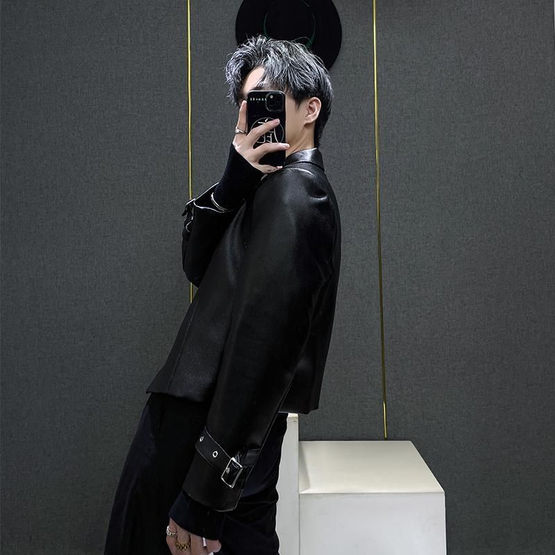 设计感链条装饰小众短款西装外套宽松简约垫肩黑色秋季新款上衣男,淘宝优惠券,粉丝福利购,淘宝优惠卷