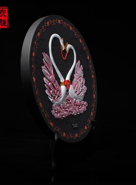 金乌炭雕天鹅之吻装饰摆件结婚礼物创意家居饰品实用新婚礼品炭雕