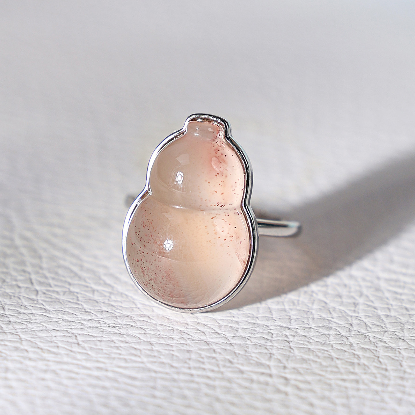 Lingxibaoge Natural Ice Floating Southern Red Gourd Large Ring High-value Retro Versatile Decoration Ring Adjustable
