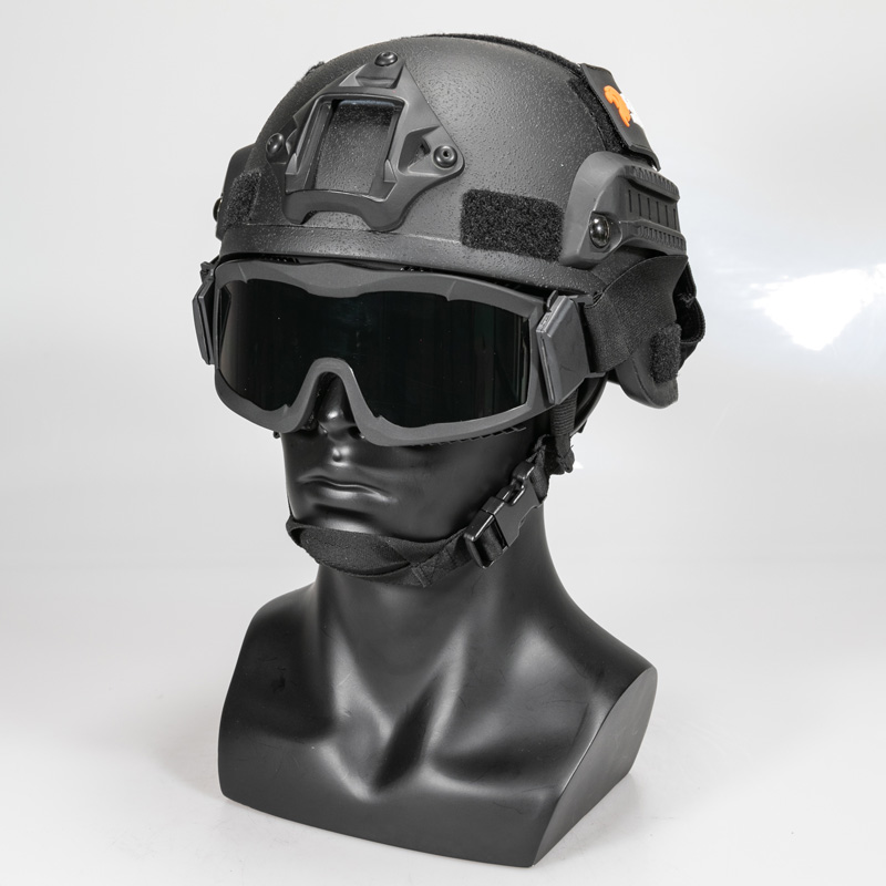 近视风镜军迷护目镜户外骑行防风沙防雾防暴三镜片战术射击眼镜 - 图2