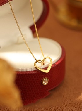 爱心吊坠项链小众设计高级感锁骨链2024年新款夏季配饰礼物送女友