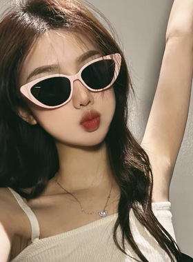 猫眼复古小框墨镜女2025新款Y2K辣妹欧美ins高级感防紫外线太阳镜