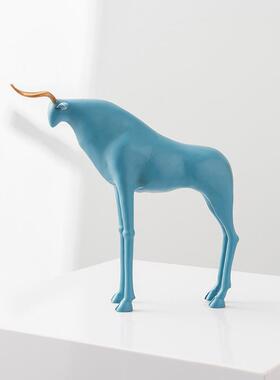 现代新中式金属铜抽象动物牛马创意摆件雕塑工艺品桌面装饰样板间