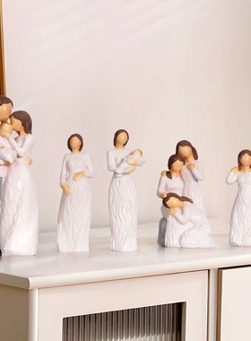 一家人摆件高级结婚礼物送新人温馨亲子创意办公桌面摆件人物雕像