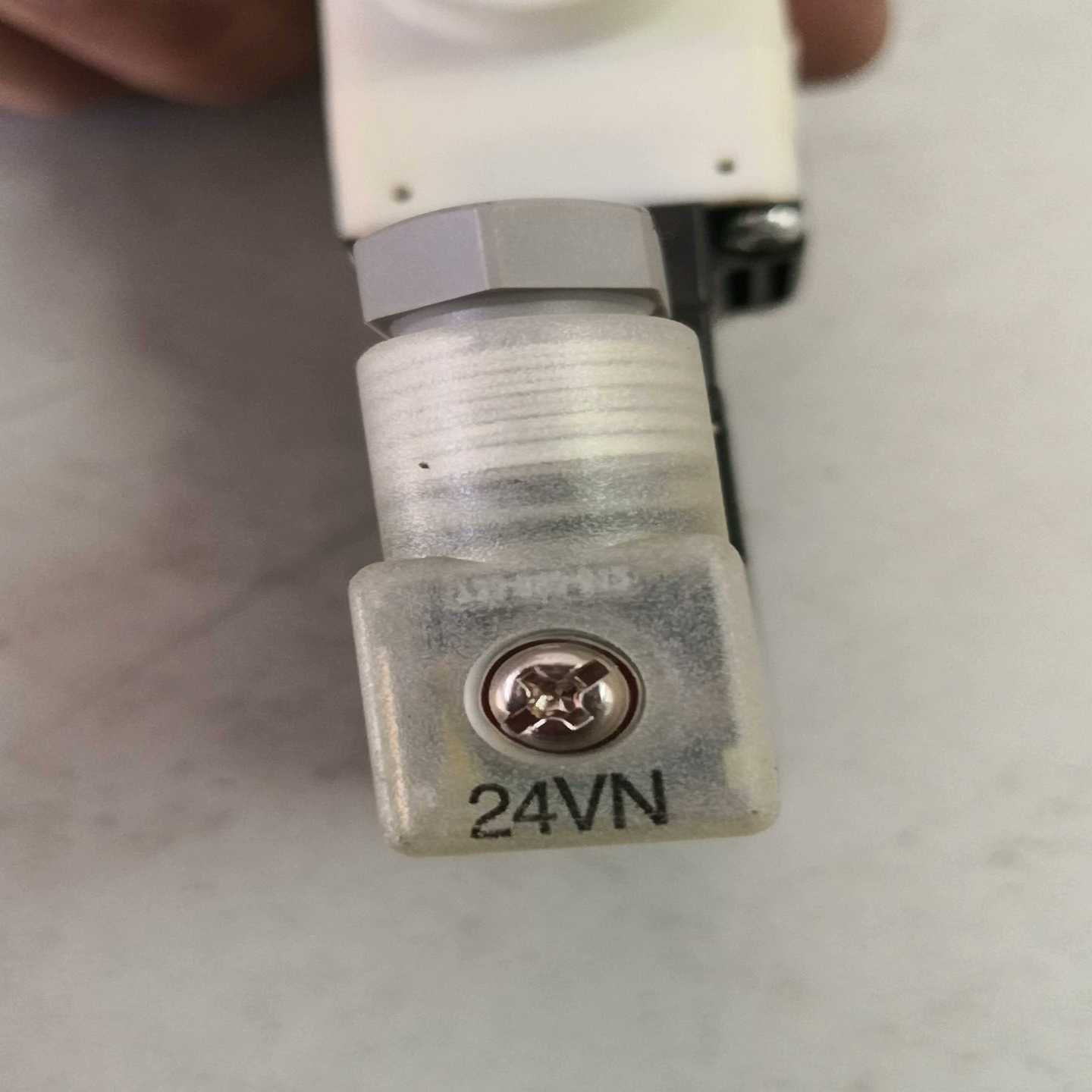 议~CKD电磁阀EXA-C10-02HSB-3电压24V直接接线 - 图1